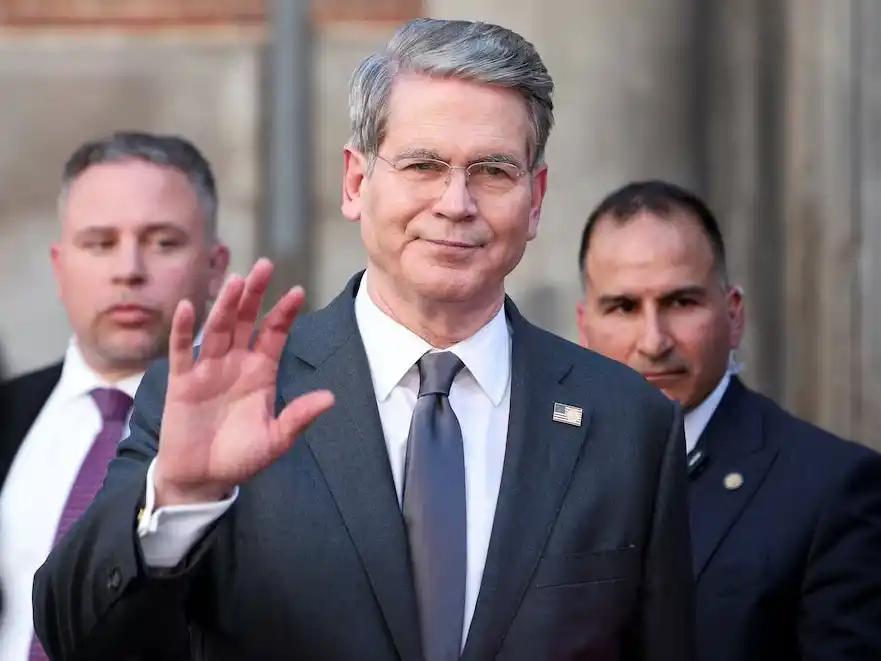 El secretario del Tesoro dijo que la asistencia de EEUU para la Argentina será “grande y contundente”