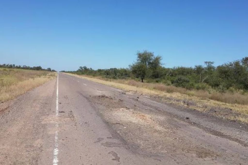 Hallaron un menor maniatado sobre la ruta
