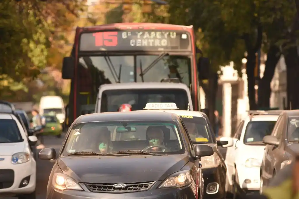 Colectivos en Santa Fe: las líneas 1, 2, 3, 9 y 15 circulan con normalidad