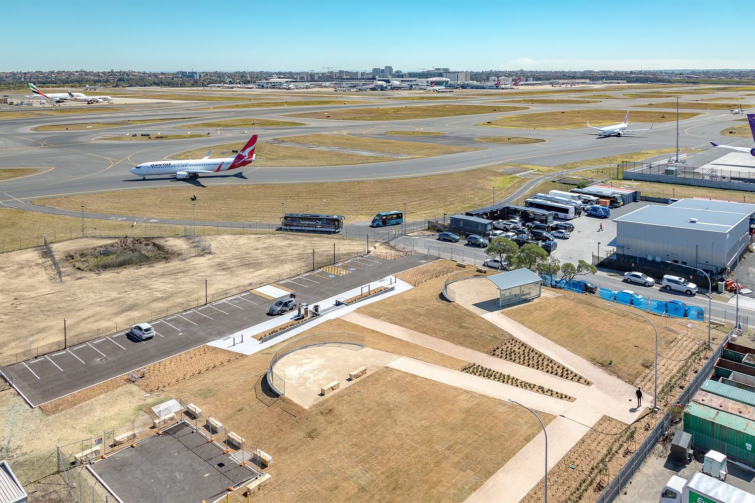 El aeropuerto de Sydney abrió un nuevo mirador en homenaje a spotter local