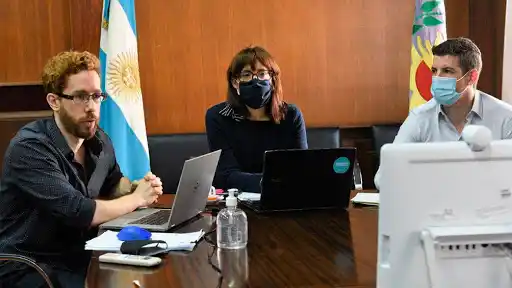 Provincia se vuelve a reunir con los estatales: Los gremios ya rechazaron la oferta de aumento del 32%