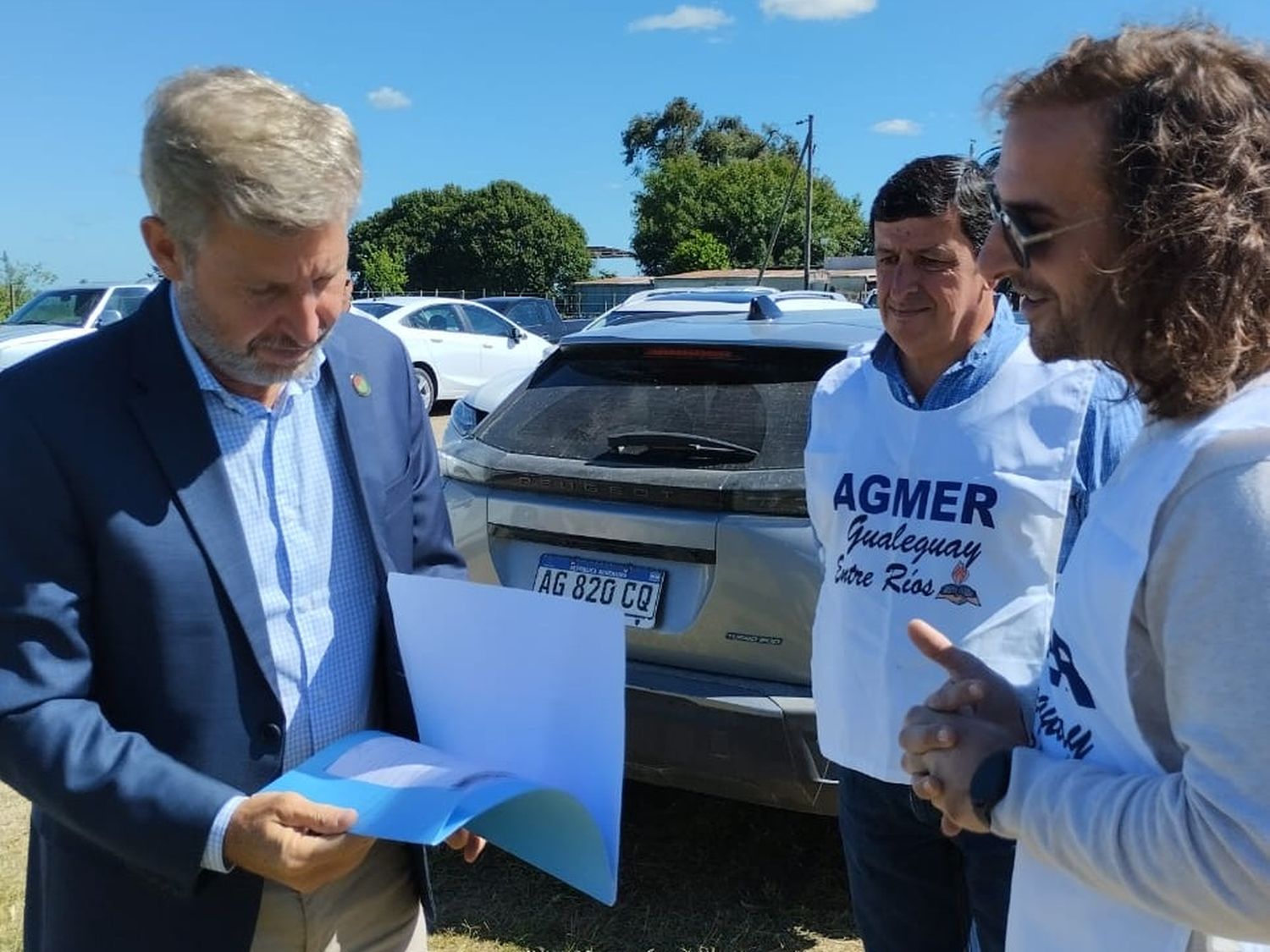 AGMER presentó un petitorio a Frigerio en su visita al Departamento Gualeguay