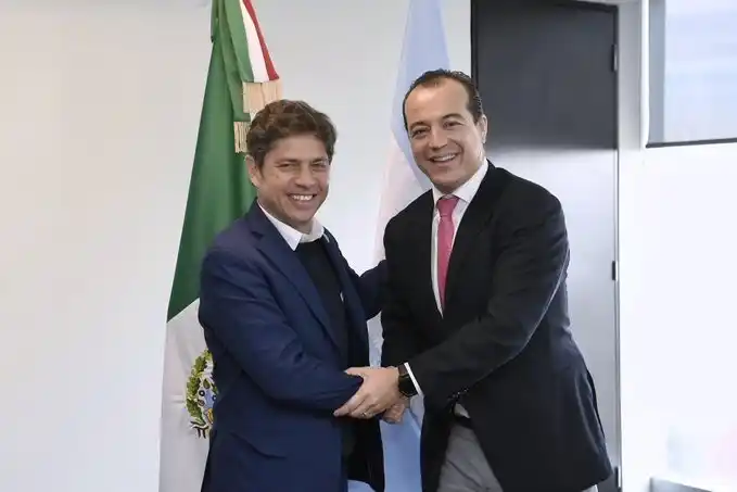 El Gobernador junto al subsecretario de Comercio Exterior, Luis Rosendo Gutiérrez.