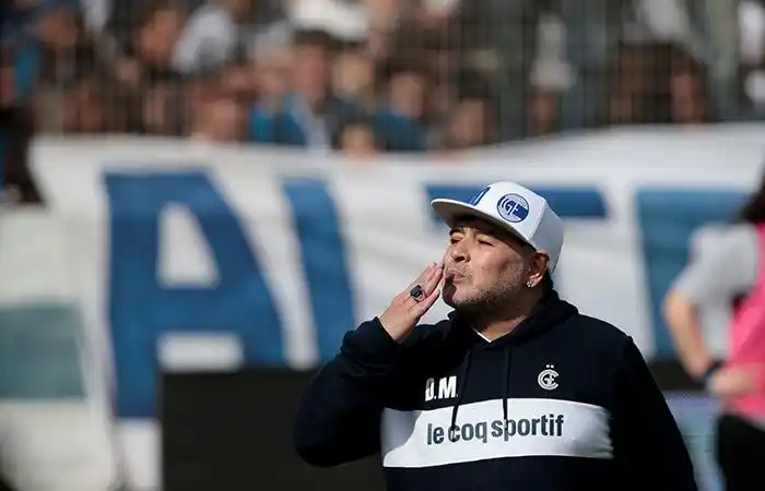 Diego Maradona fue declarado Ciudadano Ilustre de La Plata