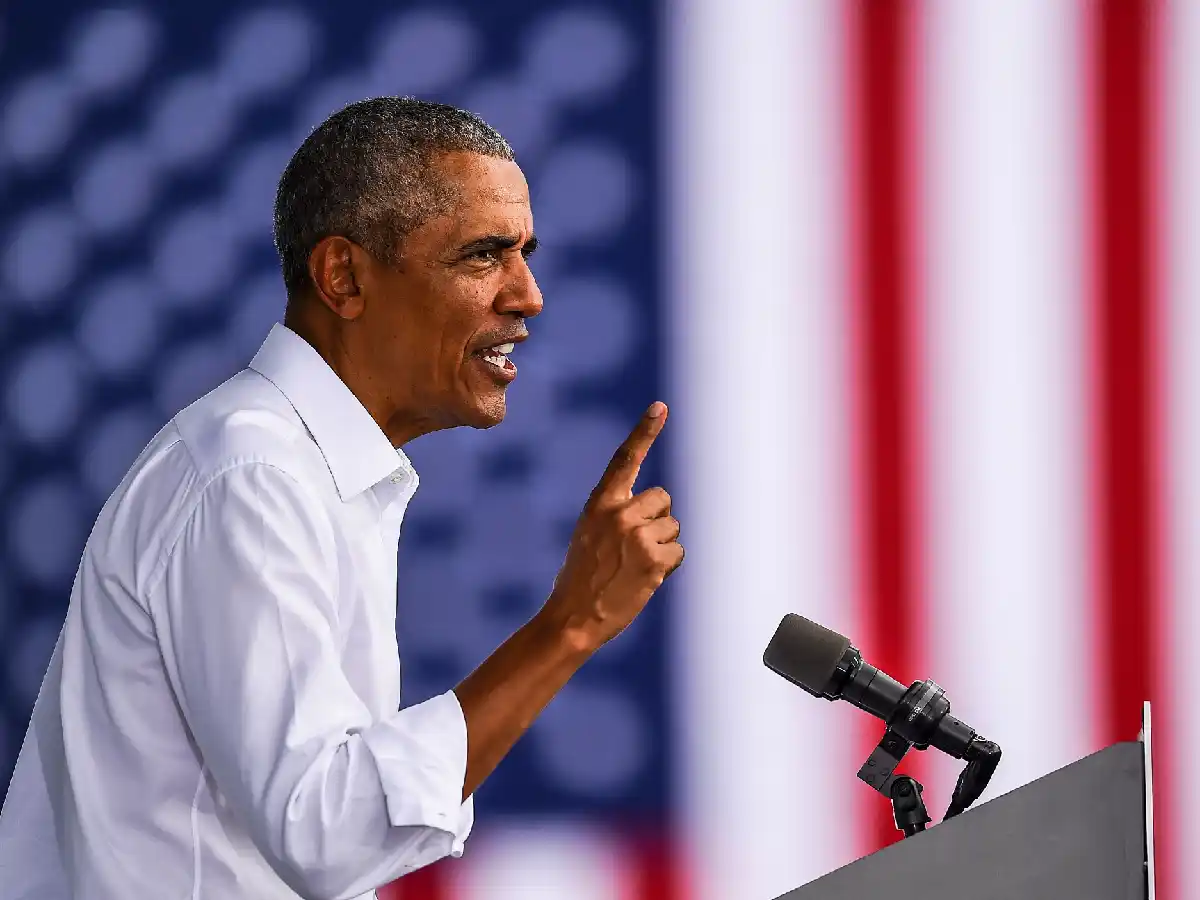 Obama criticó la gestión por la pandemia de Trump: "Ni siquiera es capaz de protegerse a sí mismo"
