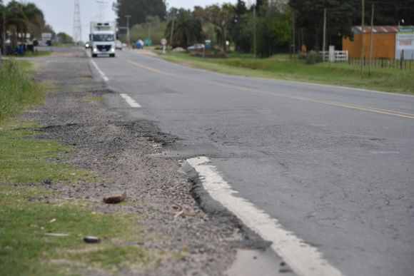 Sin precisiones sobre la ruta 1001, el gobernador dijo que va “estudiar con el intendente” las obras que hacen falta