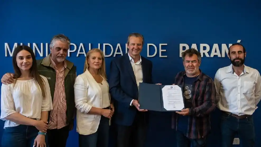 Bahl recibió al reconocido artista plástico Milo Lockett