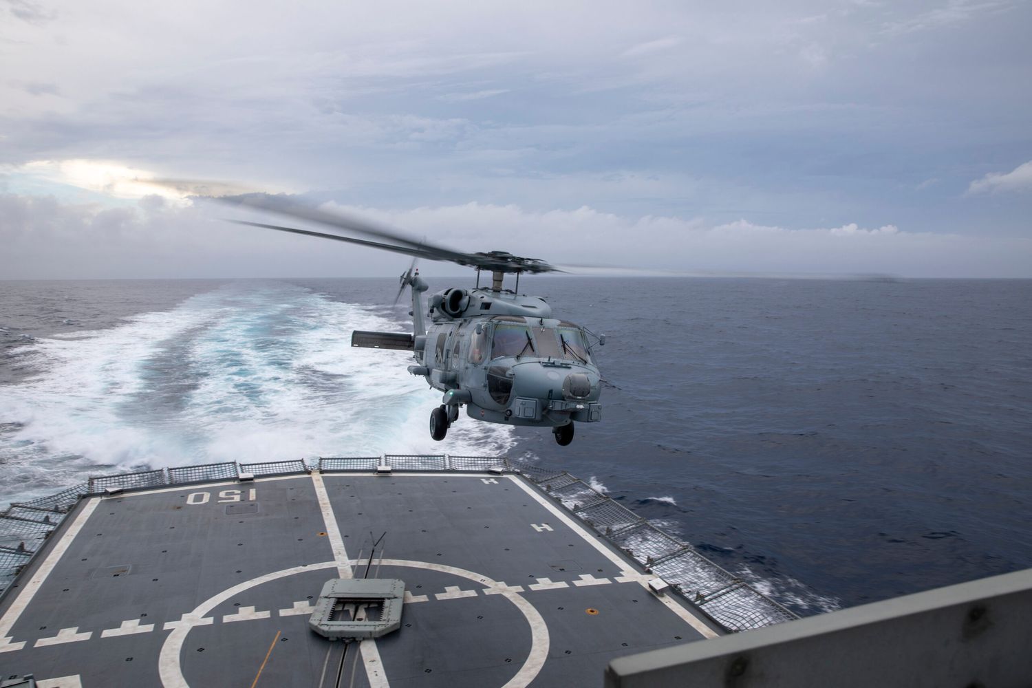 Noruega ordenó seis helicópteros Seahawk para reemplazar a sus NH90