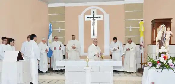 Dedicación y consagración del altar