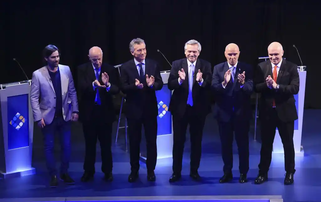 Con picantes cruces entre Macri y Fernández se desarrolló el segundo debate