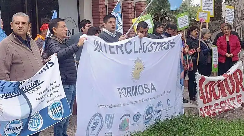 Crisis en la UNAF: exhortaron al rector
Parmetler a pagar salarios adeudados