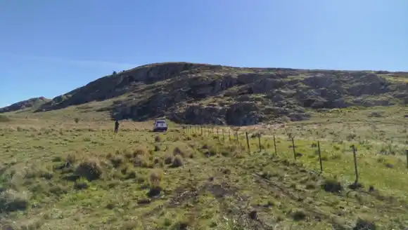 Murió luego de caer al vacío con su parapente en Saavedra