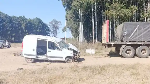 Grave siniestro vial: dos personas resultaron con lesiones graves