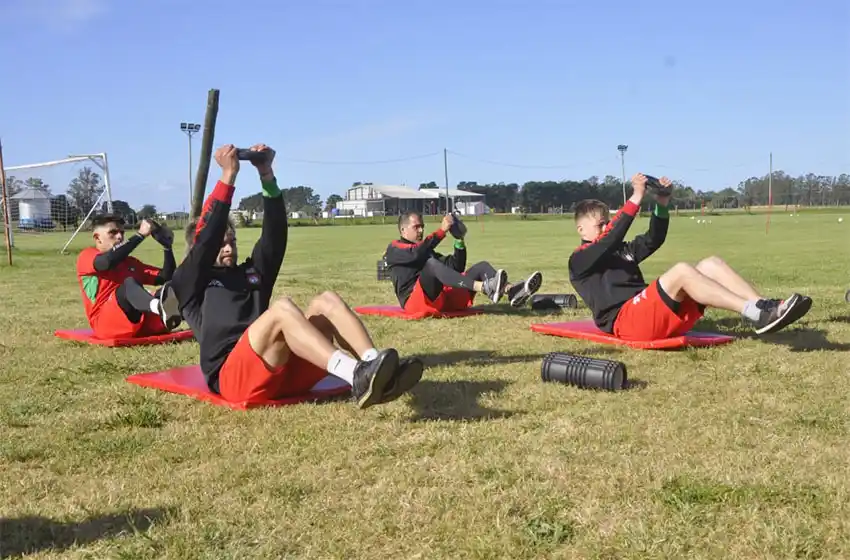 Círculo entrena y se prepara para el amistoso con Alvarado