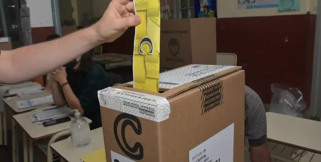 En las ciudades, la boleta amarilla de concejales será la única que deberá depositarse en la urna. Foto: Ilustración