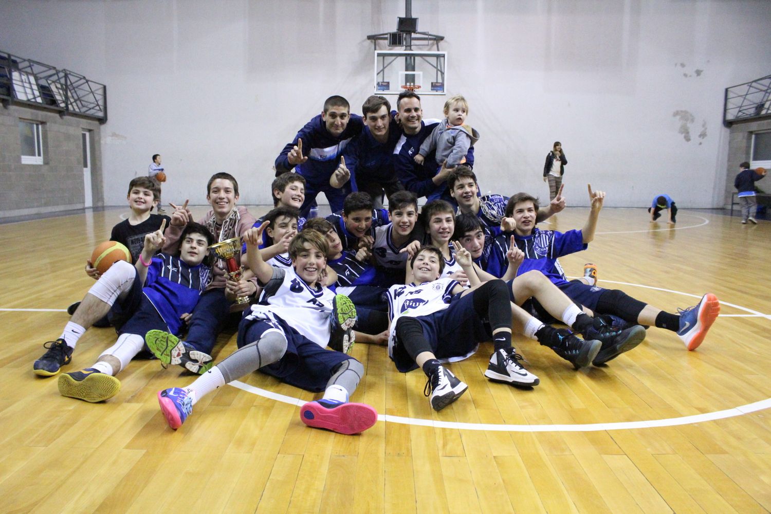 Peñarol al Provincial U13, sin dejar dudas