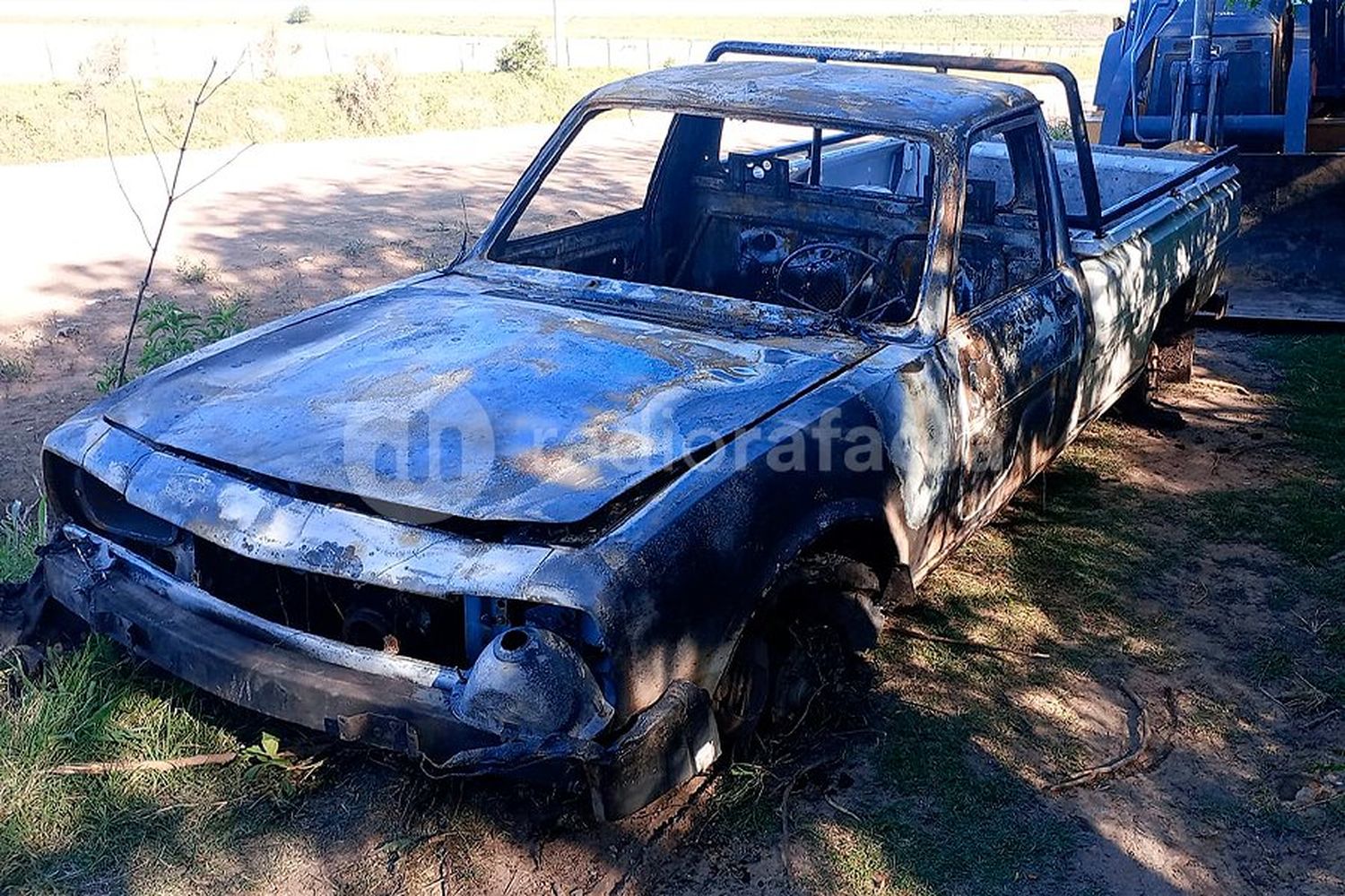 Robaron una camioneta en San Jerónimo del Sauce y apareció a los días incinerada en Frontera