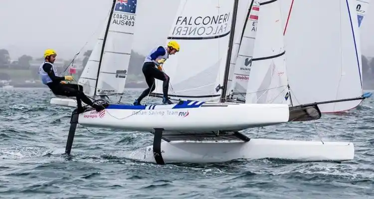 Bosco navegó en nacra 17