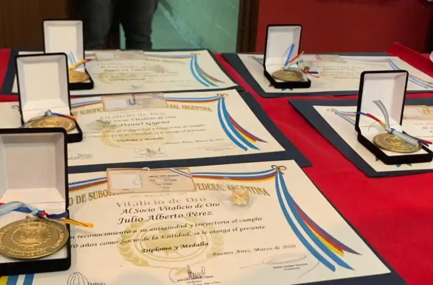 El Círculo de Suboficiales de la PFA homenajeó a sus socios vitalicios