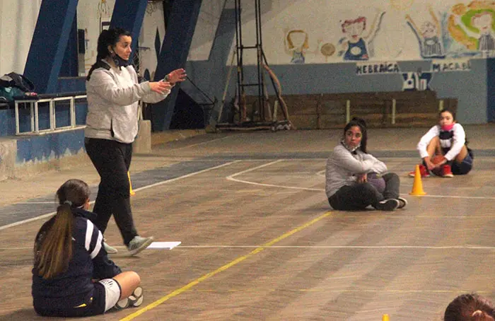 El basquet femenino retornó con fuerza al Piso de Deportes