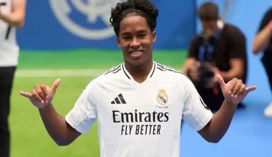 ¿A qué jóvenes estrellas deberías prestar atención en la Liga de Campeones 2024/2025?