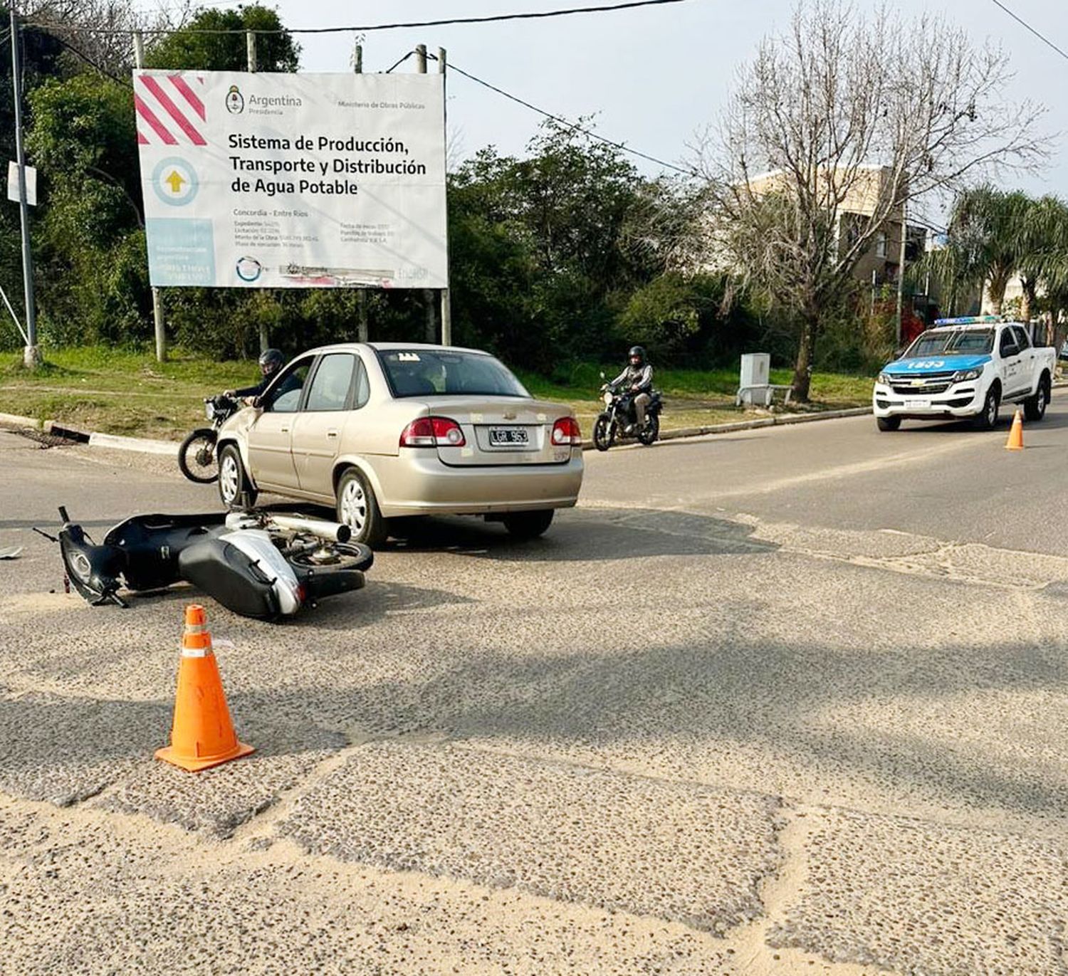 Un motociclista fue derivado al Masvernat tras chocar contra un automóvil