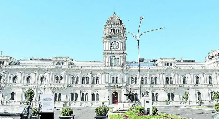 Confirmaron el cronograma de pago con aumento para estatales entrerrianos