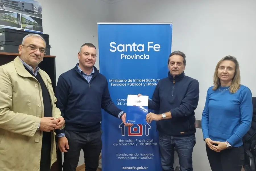 La Comuna de Eustolia firmó un nuevo convenio para la construcción de viviendas en la localidad