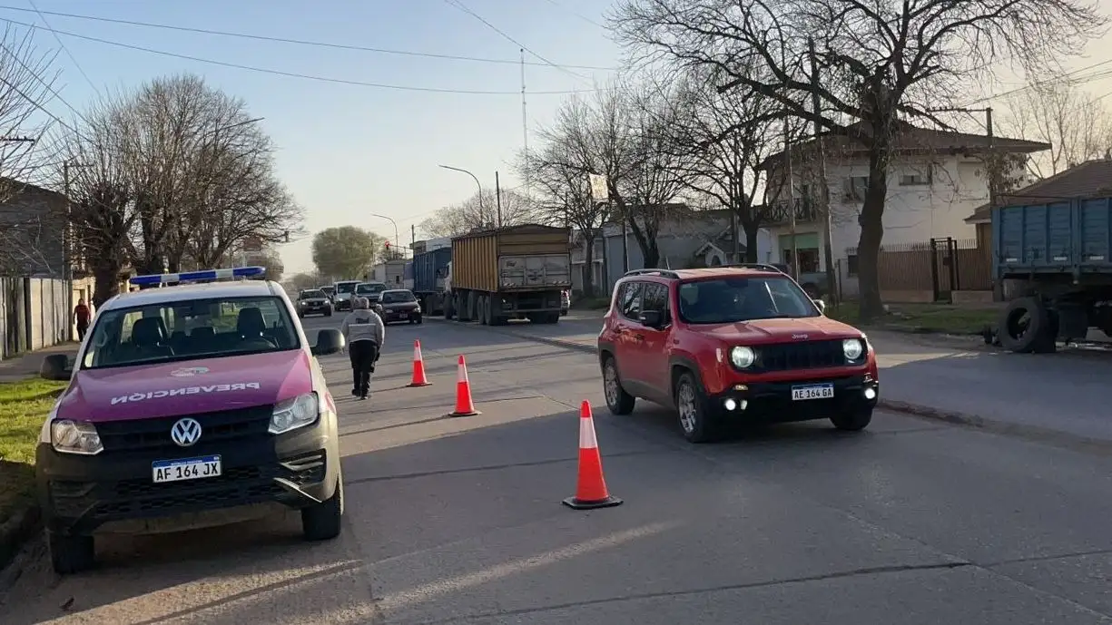 Se llevan a cabo controles en los ingresos de rutas y avenidas en conjunto con las fuerzas de seguridad