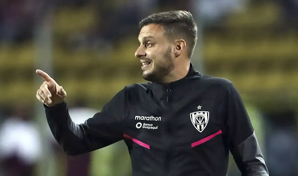 Anselmi suena para ser el reemplazante de Gago.