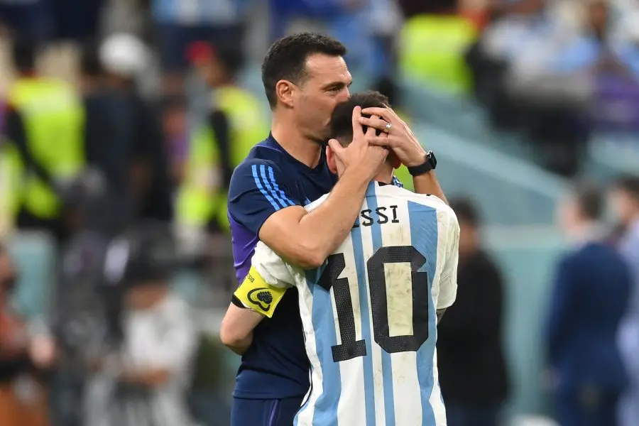 Scaloni: “Que la gente disfrute, es un momento histórico para el país”