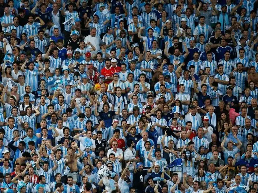Los hinchas argentinos marcarán presencia en el Mundial, aunque todavía no haya fiebre mundialista.