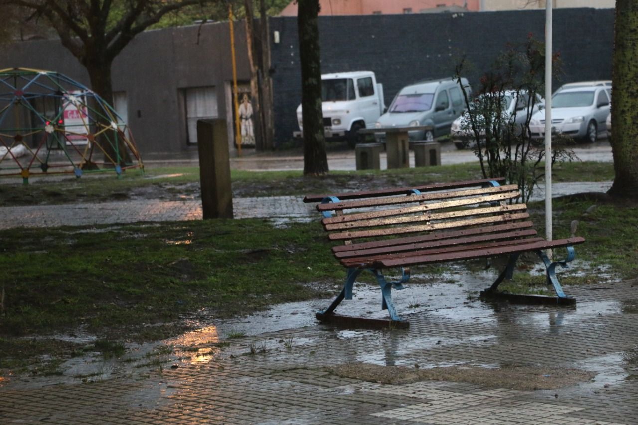 Llueve en la ciudad: Cómo estará el tiempo lo que resta de la semana y el finde