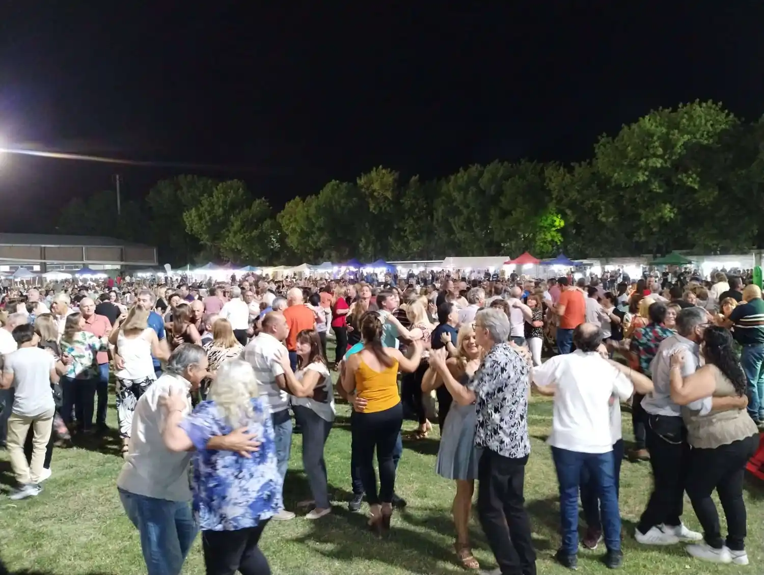 Segunda noche de la Fiesta Provincial de la Cerveza con importantes artistas