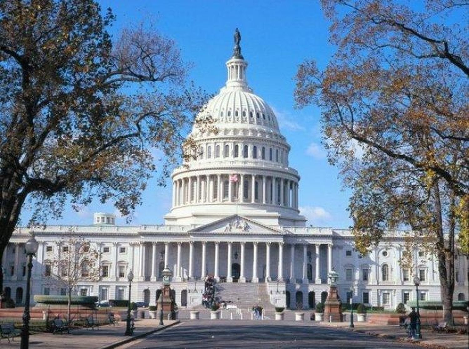 Economistas alertan al Congreso de los Estados Unidos por el caso argentino