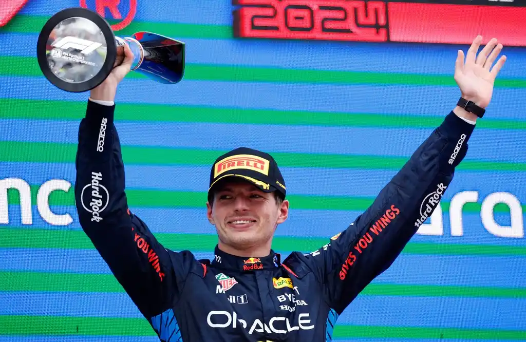 Max Verstappen festeja en Montmeló.
