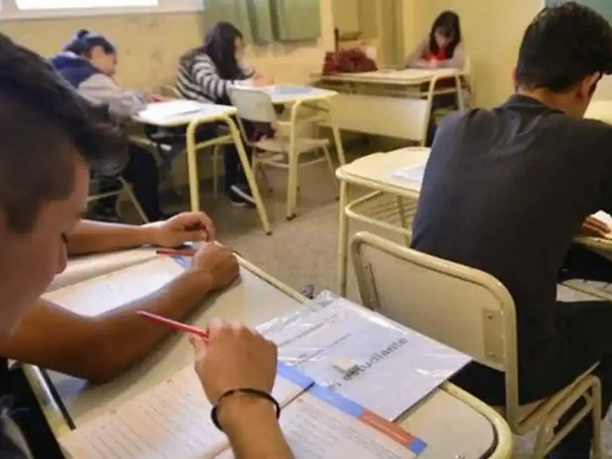 Con amenazas en sanitarios o por whatsapp sobre posibles ataques, varias instituciones se vieron en la necesidad de activar protocolos. Foto ilustrativa.