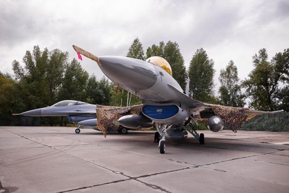 Estados Unidos aprueba paquete de soporte y entrenamiento para los F-16 ucranianos por USD 310 millones
