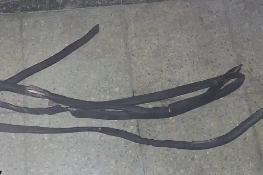 Robó 4 metros de caños de bronce, trató de escapar de la policía y fue detenido en zona sudoeste