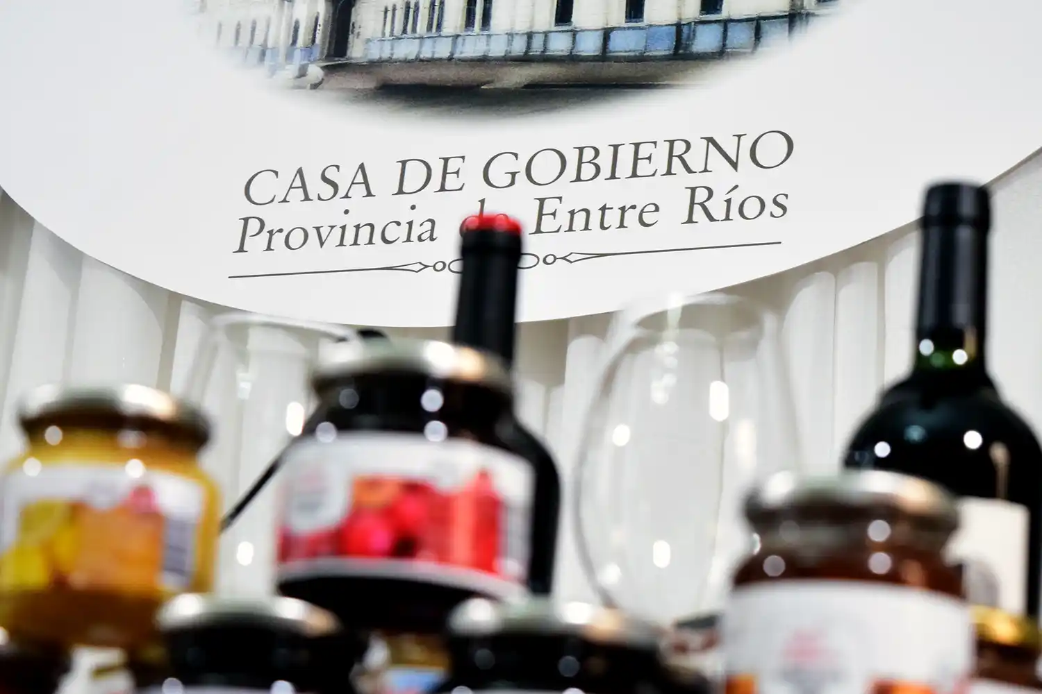 El gobierno ofrece un catálogo de productos alimenticios manufacturados en la provincia