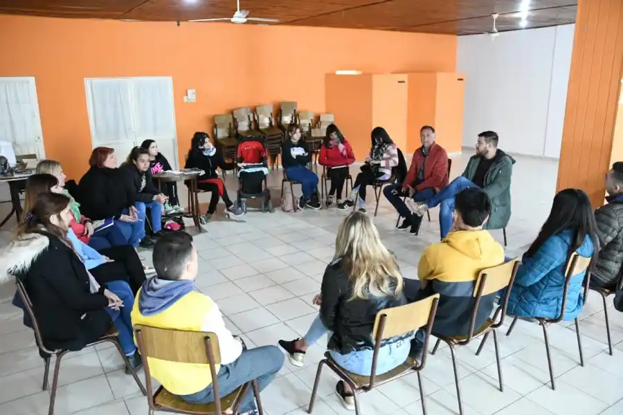 "Siempre queremos estar cerca de las y los jóvenes": la palabra de Juan Ignacio Ruggia, coordinador de Empleo