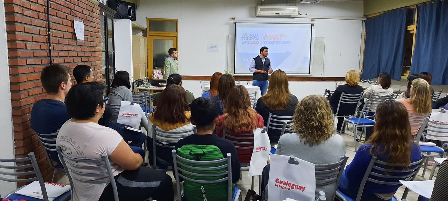 La Semana del Turismo se celebró en la Escuela Comercio