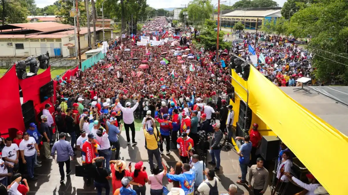 ¡ALÓ, LULA! Maduro recomienda al que se asuste que se TOME UNA MANZANILLA