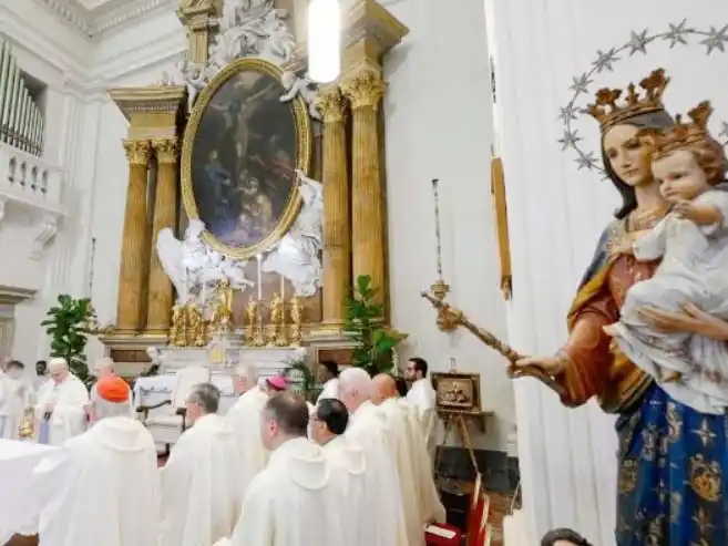 León XIV: “En el sí de María se prolonga la fecundidad de la Iglesia”