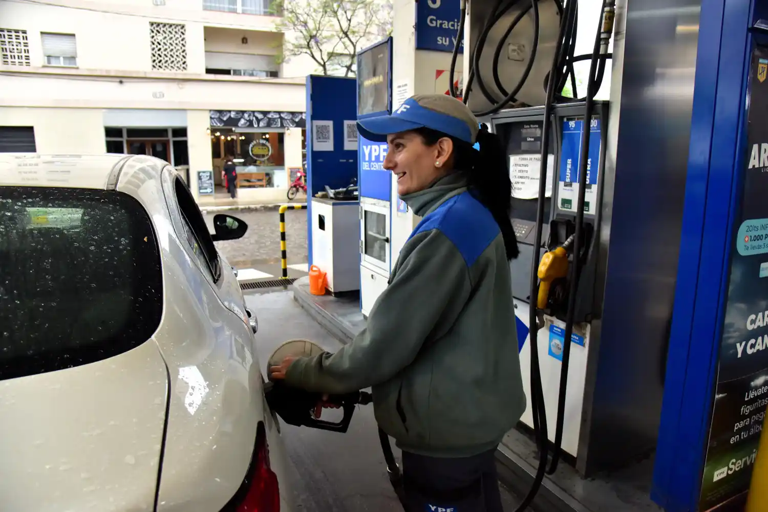 dia de la madre carga de combustible historias