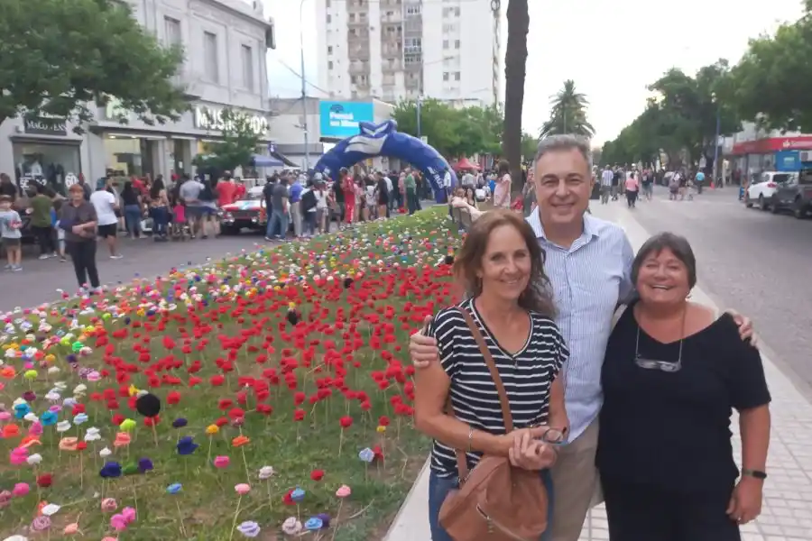 La ciudad se embellece con el arte de Bomba de Lana