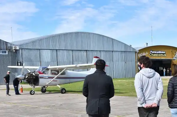 Sigue abierta la licitación para la repavimentación y el balizamiento de la pista del Aeródromo local