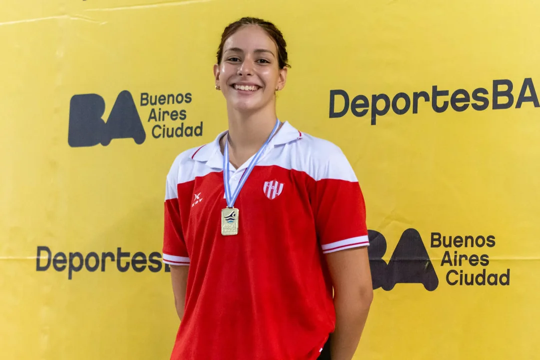 La nadadora de Unión de Santa Fe, Malena Santillán