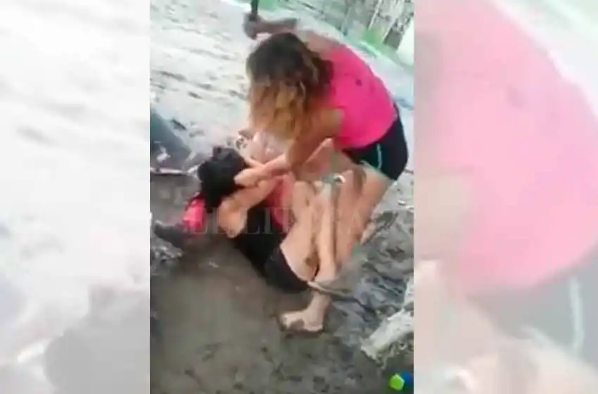 Violencia en el norte de Santa Fe: feroz pelea en el barro entre mujeres