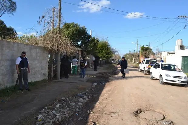 Tres allanamientos en viviendas de La Tablita